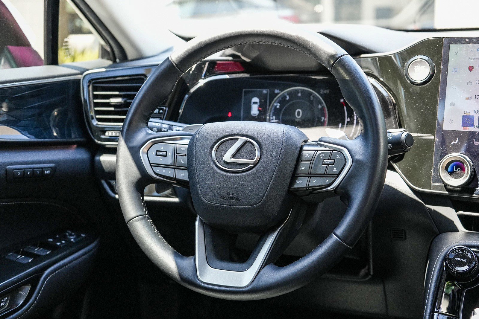 2024 Lexus NX 350 - Photo 13