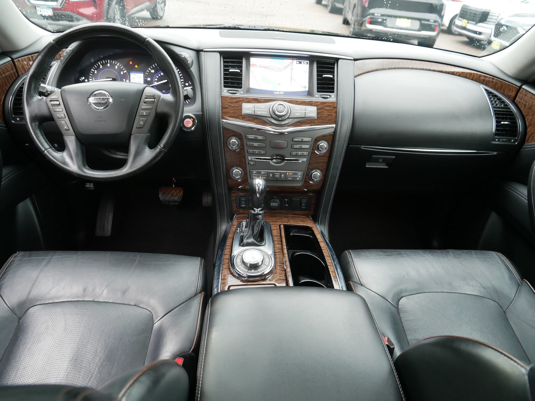 Used 2019 Super Black Nissan SL image 10