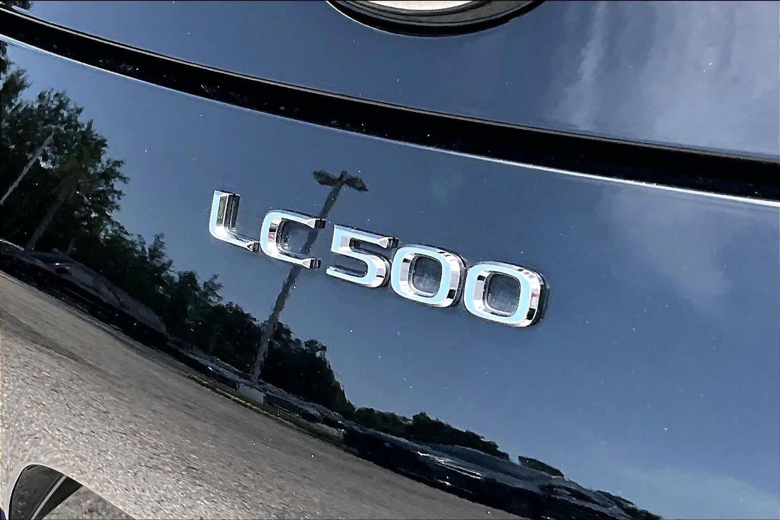 Used 2021 Obsidian Lexus  image 10