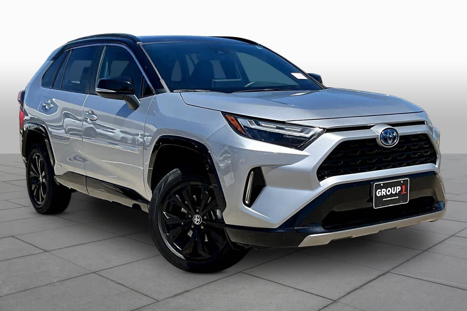 Used 2022 Silver Sky Metallic/Midnight Black Metallic Toyota Hybrid XSE image 3