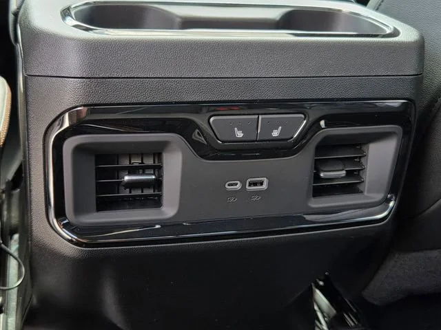 2026 GMC Sierra 3500HD AT4 - Photo 10