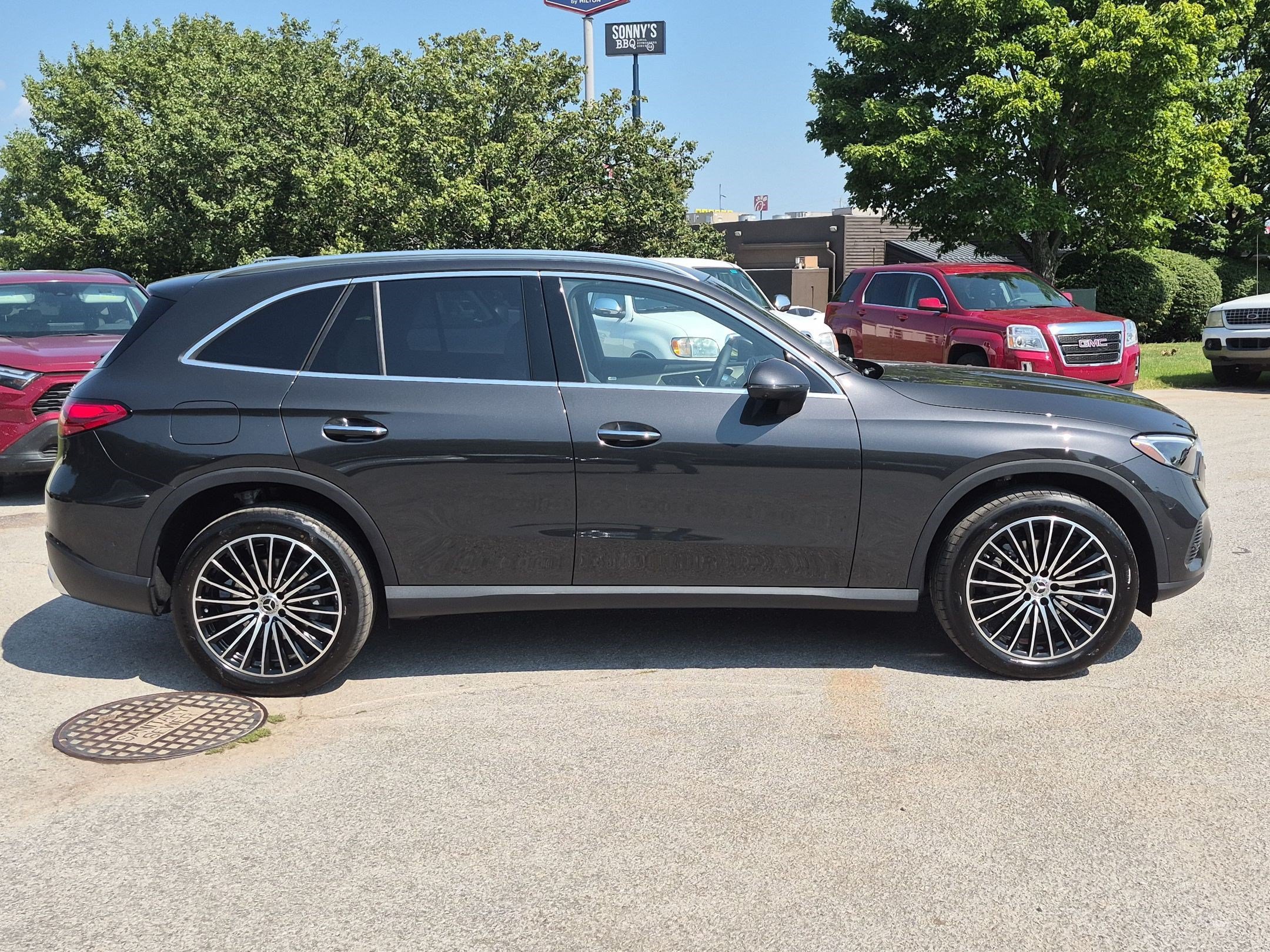 New 2027 Graphite Grey Metallic Mercedes-Benz GLC 300 image 45