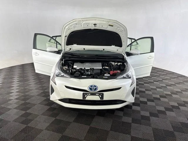 Used 2016  Toyota Two image 14