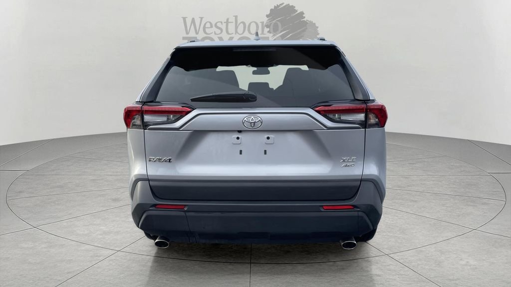 Used 2025 Silver Toyota XLE image 6