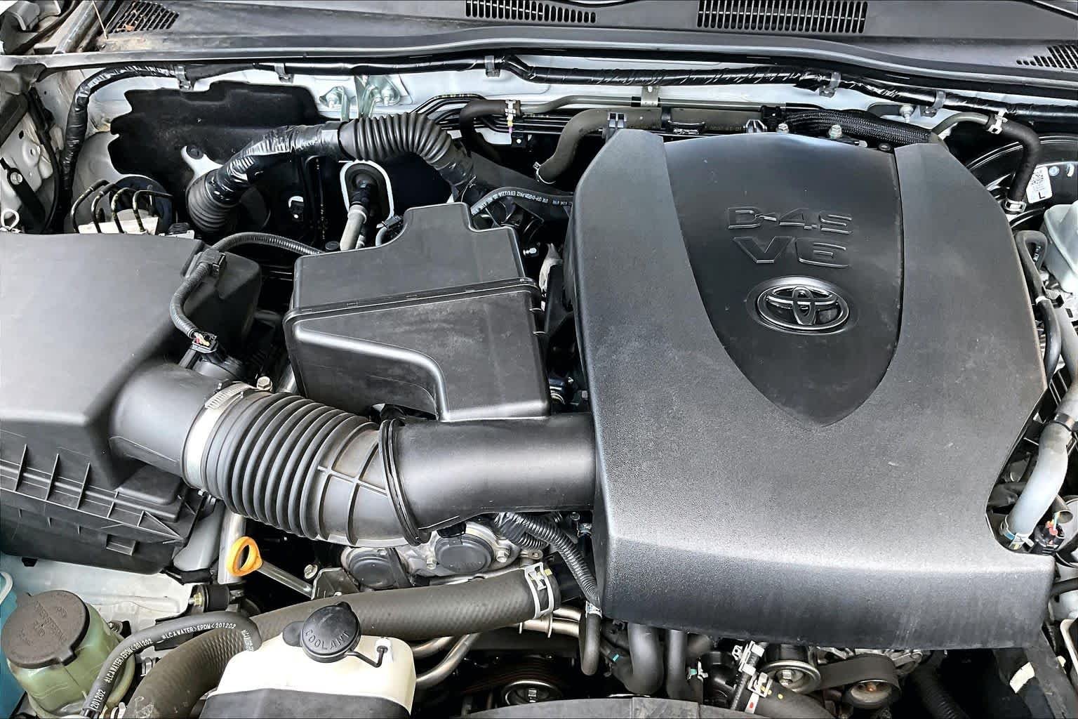 Certified Used 2021 Wind Chill Pearl Toyota TRD Sport image 33
