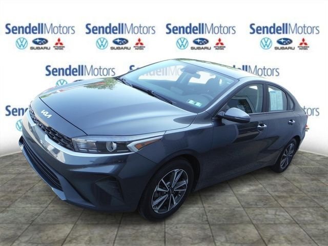 Used 2023 Gray Kia LXS image 7
