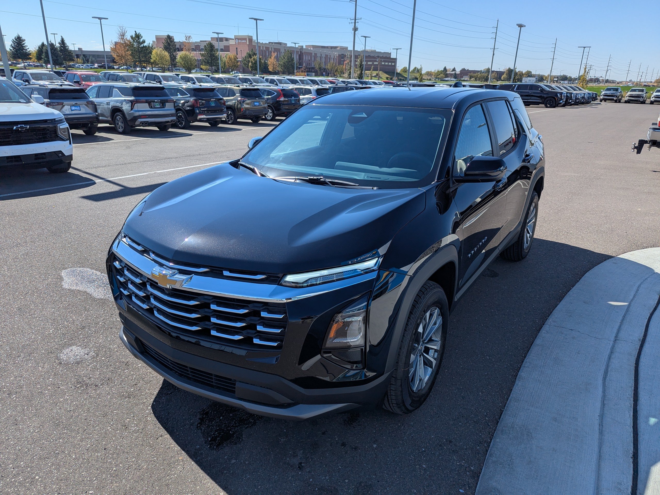 2027 Chevrolet Equinox LT - Photo 6