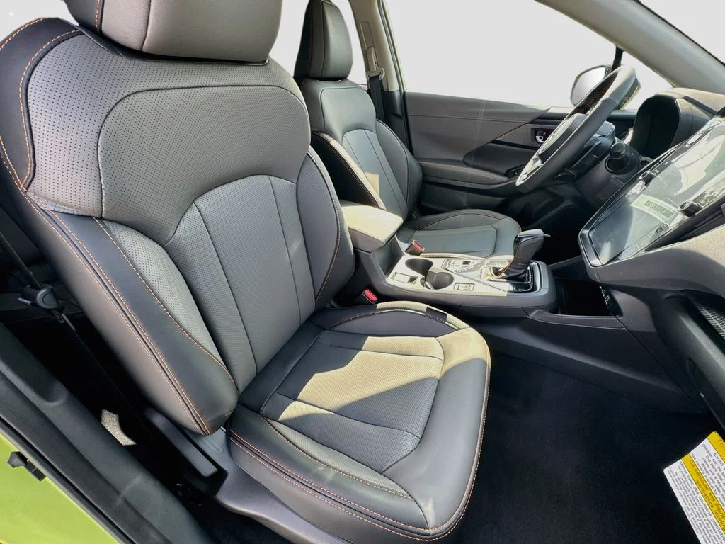 New 2026 CITRON YELLOW PEARL Subaru Limited Hybrid image 32