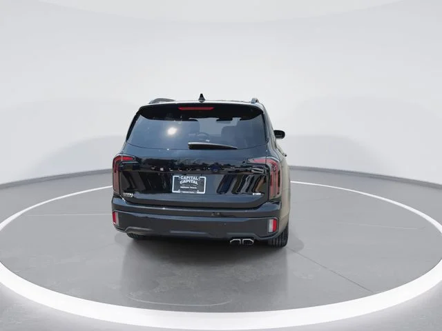 Used 2025 Black Kia EX X-Line image 8