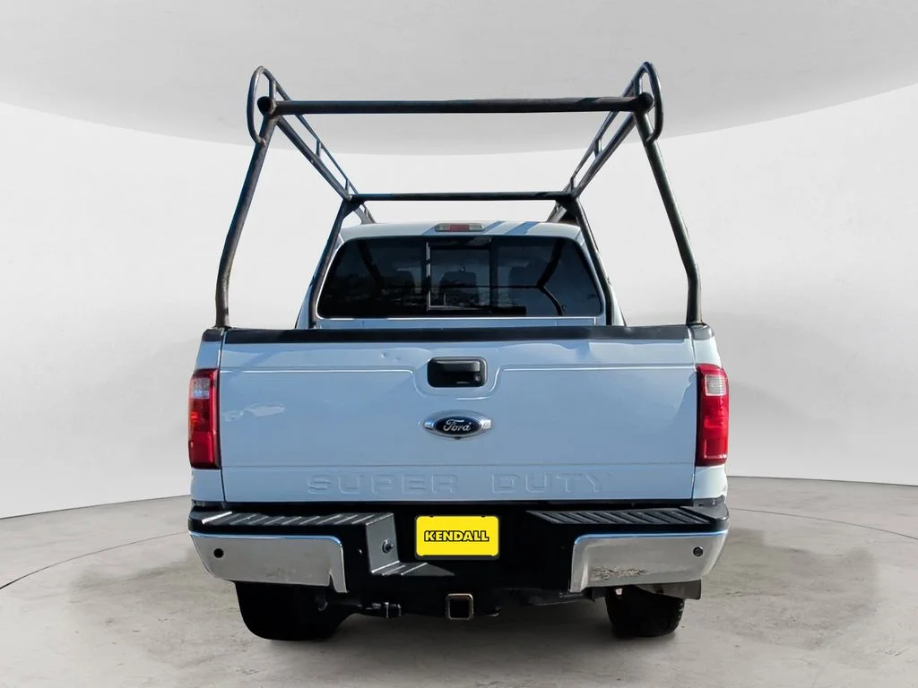 Used 2015 White Ford Lariat image 4
