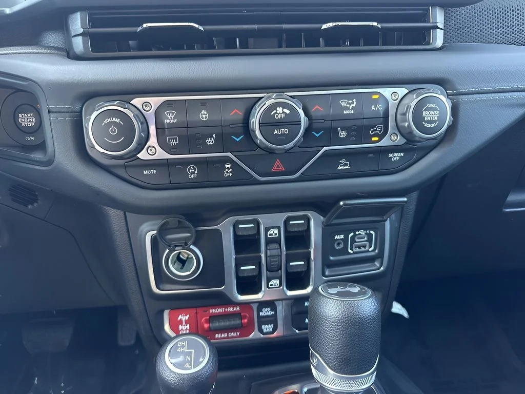 Used 2025 Black Jeep Rubicon image 18