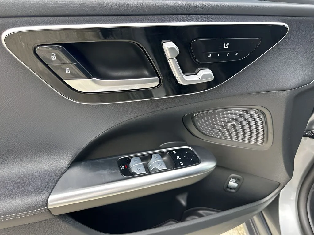 Used 2022 Gray Mercedes-Benz C 300 image 24