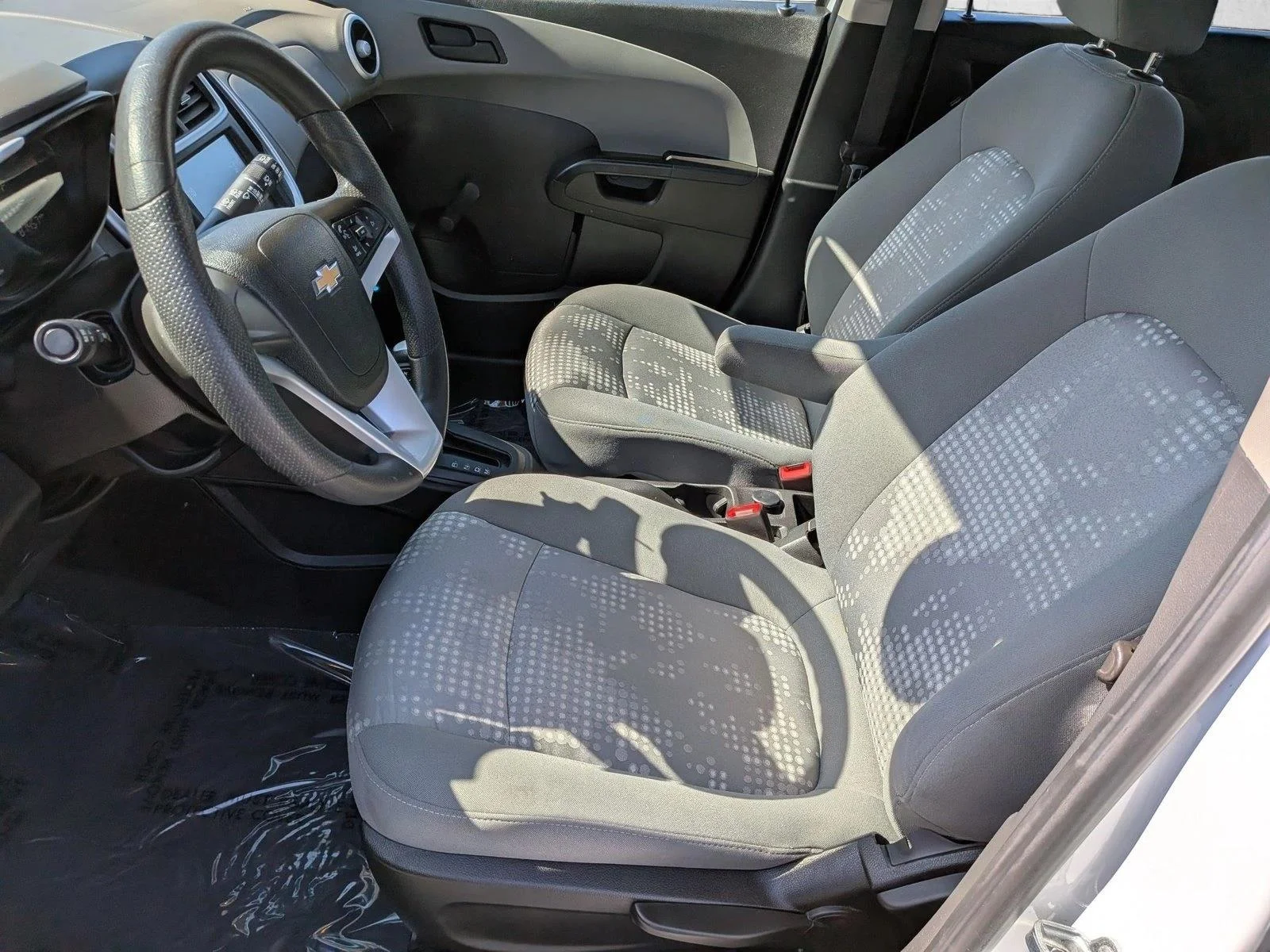 Used 2017 Summit White Chevrolet LT image 16