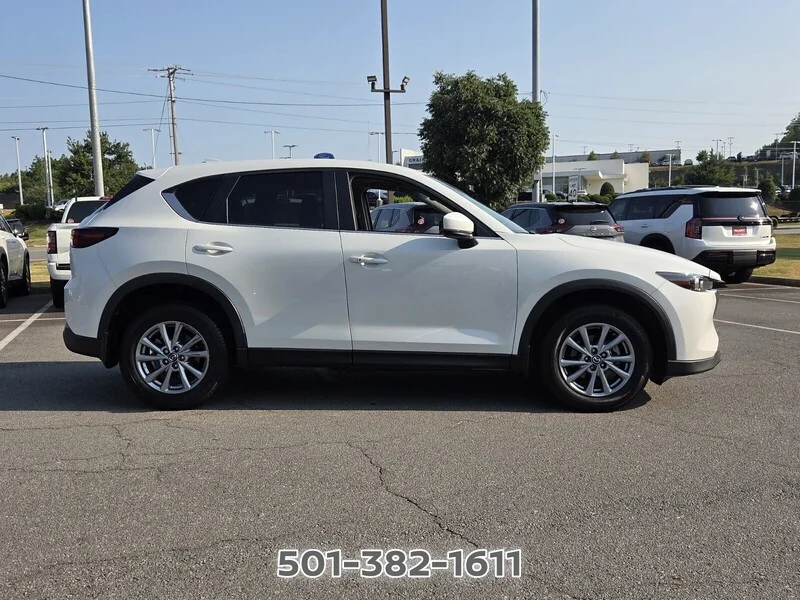 Used 2023 White Metallic MAZDA 2.5 S PREFERRED PACKAGE AWD image 6