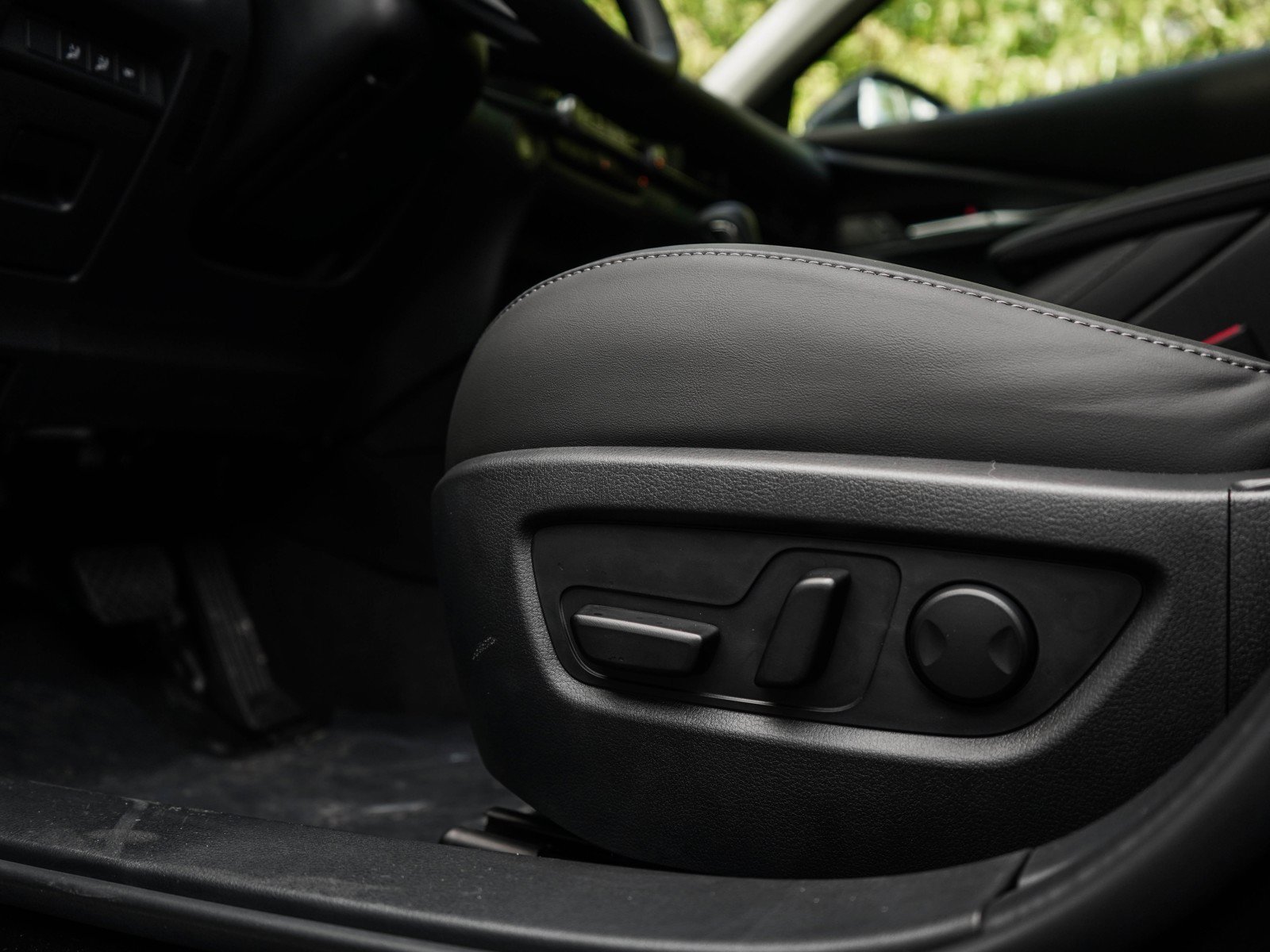 New 2026 Jet Black Mica Mazda 2.5 S Preferred AWD image 18