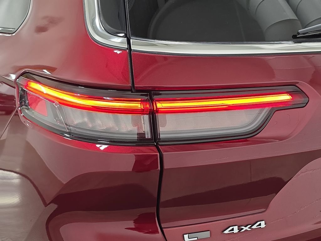 Used 2021 Red Jeep Limited image 33