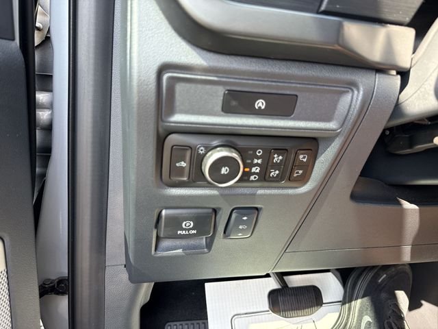 Used 2025 White Ford Tremor image 35