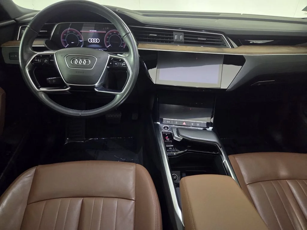 Used 2022 Brilliant Black Audi Premium image 24