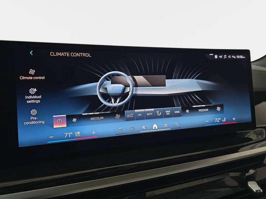 Used 2025 Carbon Black Metallic BMW xDrive40i image 25