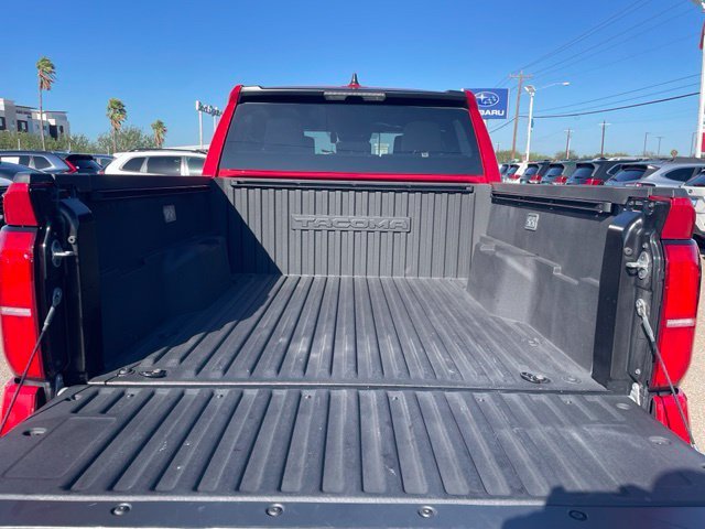Used 2023 White Jeep Willys image 5