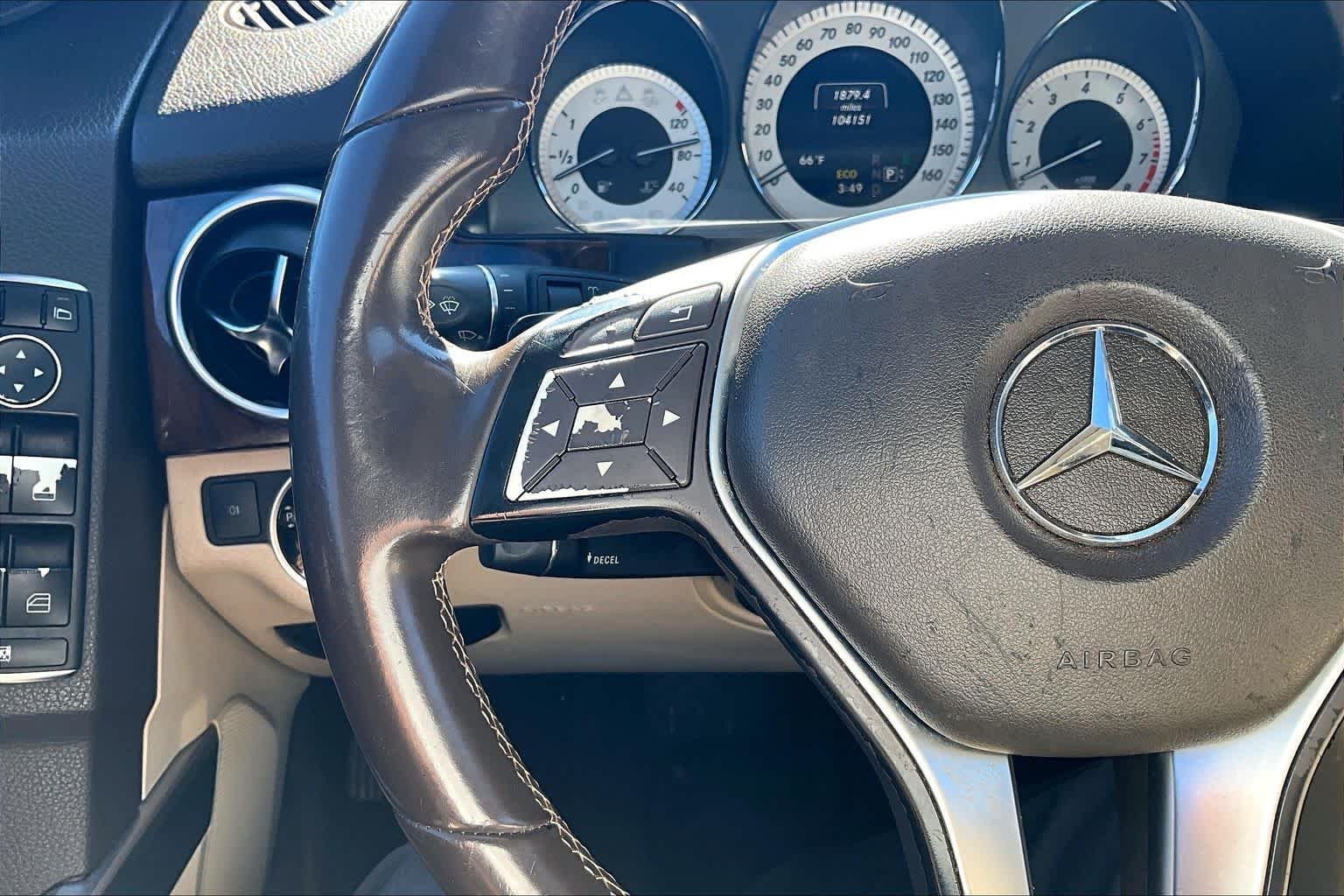 Used 2014 Polar White Mercedes-Benz GLK 350 image 23