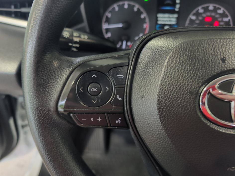Used 2023 Ice Toyota LE image 19