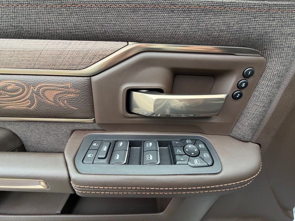 2026 RAM 2500 Limited - Photo 11