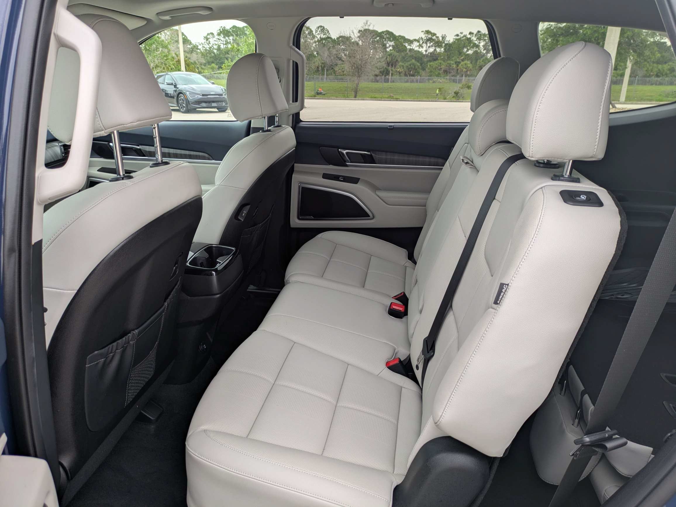 Certified Used 2025 Midnight Lake Blue Kia EX image 16