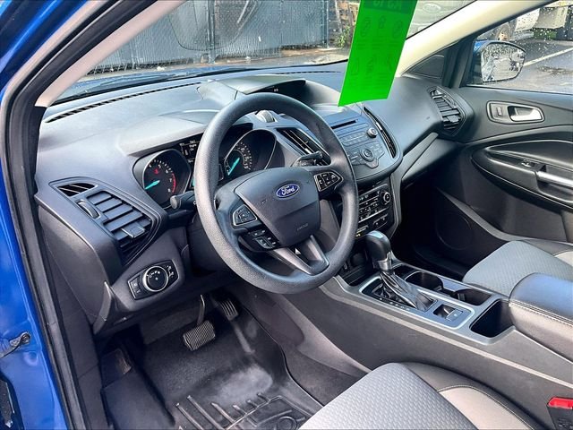 Used 2017 Blue Ford SE image 14