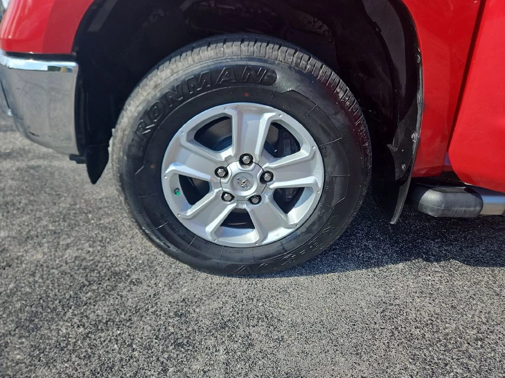 Used 2018 Red Toyota SR5 image 26