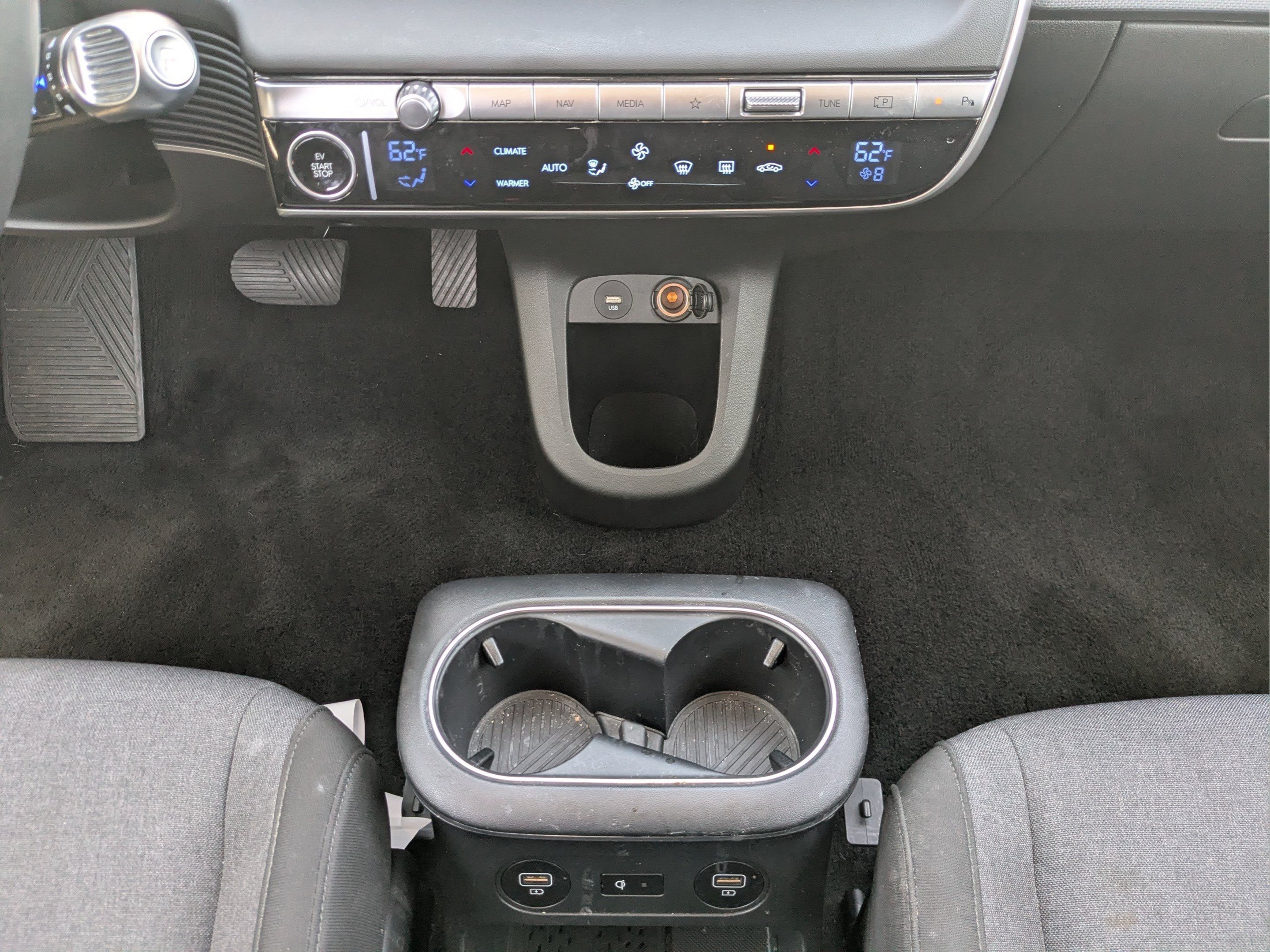 2024 Hyundai IONIQ 5 SEL - Photo 22