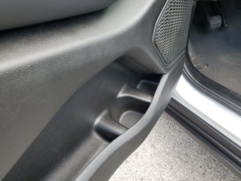 Used 2023 Silver Jeep Altitude image 20