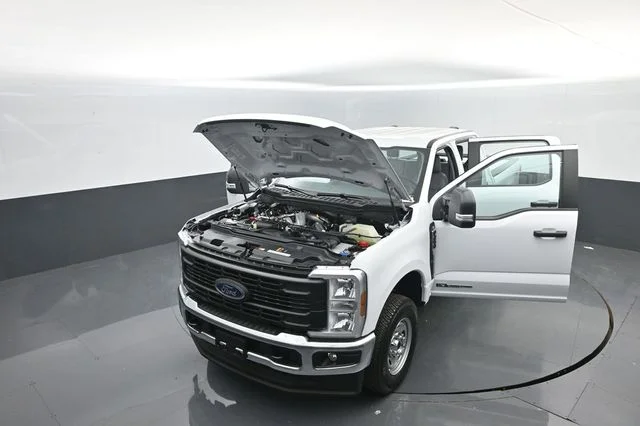 New 2026 White Ford XL image 31