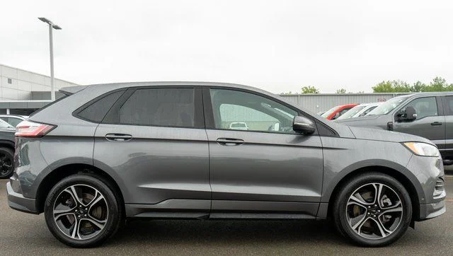 Used 2022 Gray Ford ST image 5