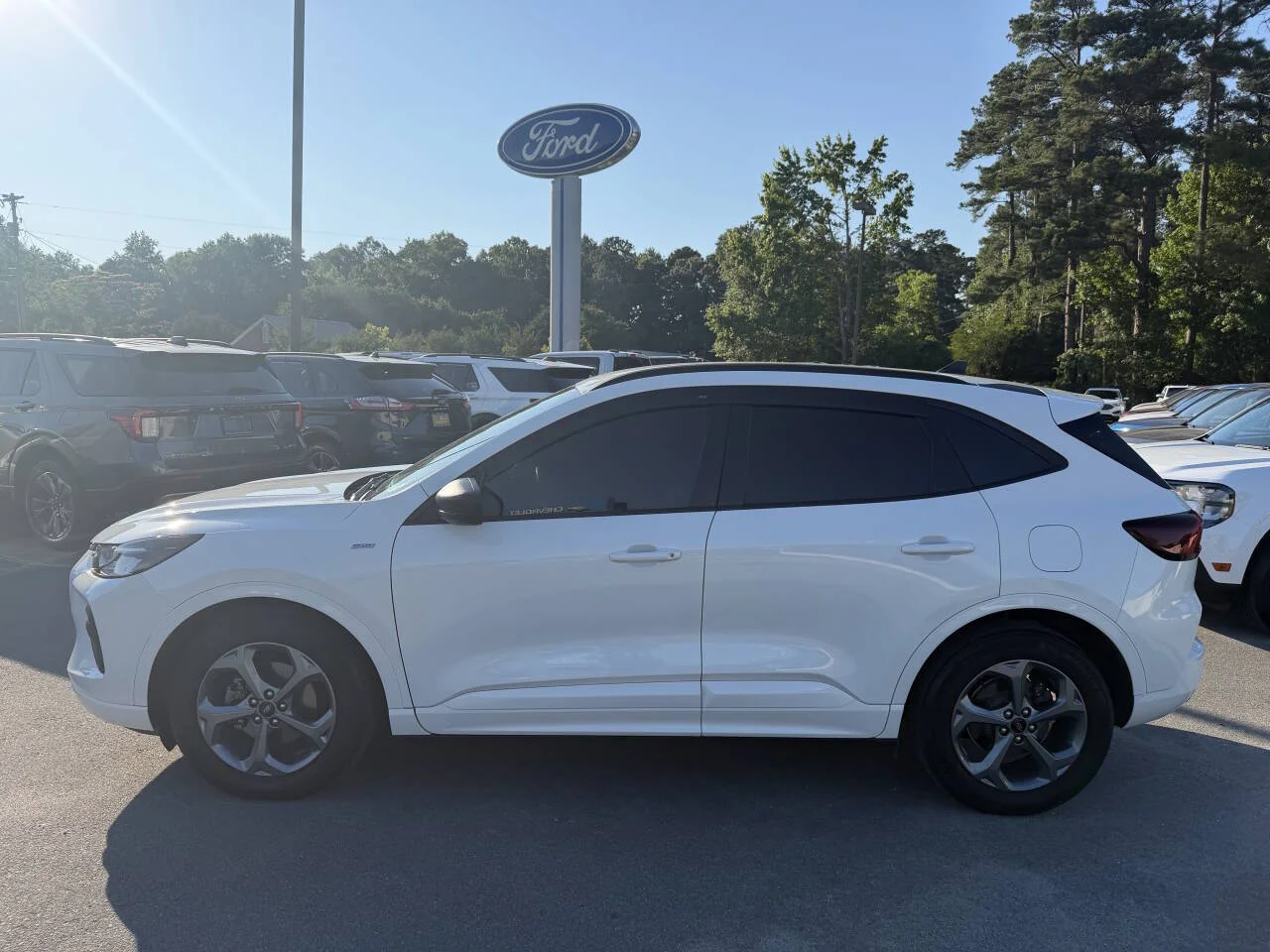 Used 2023 White Ford ST Line 4dr SUV image 21