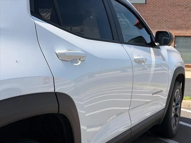 Used 2026 White GMC Elevation image 14