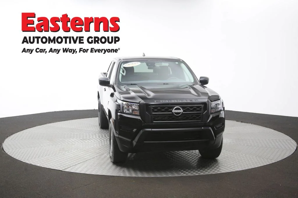 Used 2022 Black Nissan S image 49