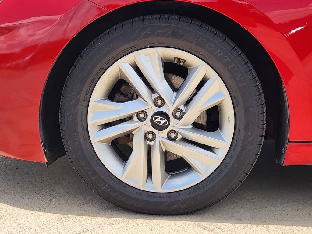 Used 2020 Calypso Red Hyundai SEL image 12