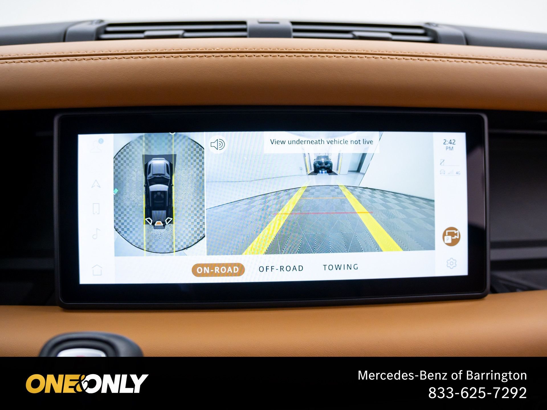 Used 2023 Gray Land Rover X-Dynamic SE image 26