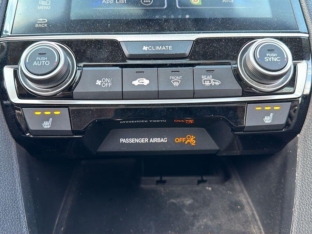 Used 2016 Wh Honda  image 4