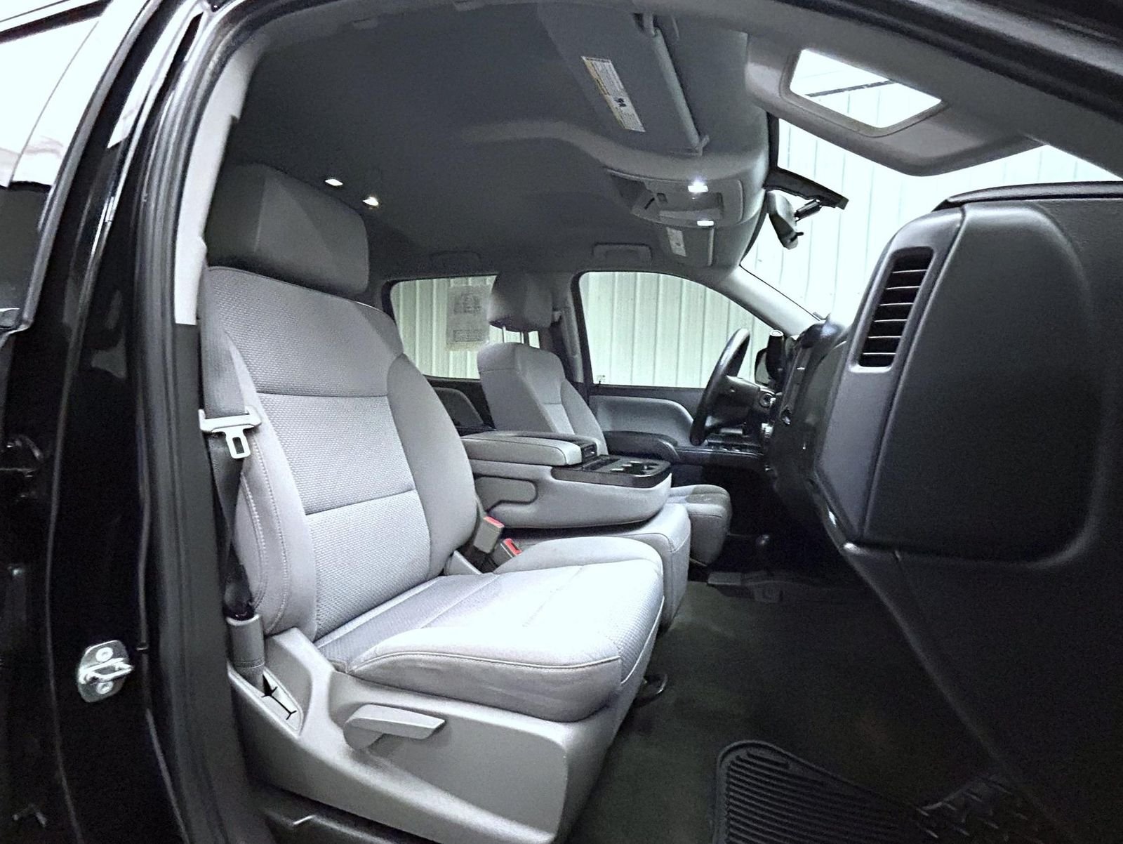 Used 2018 Black Chevrolet Custom image 15