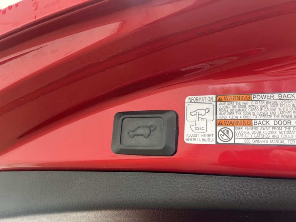 Used 2016 Barcelona Red Metallic Toyota SE image 10