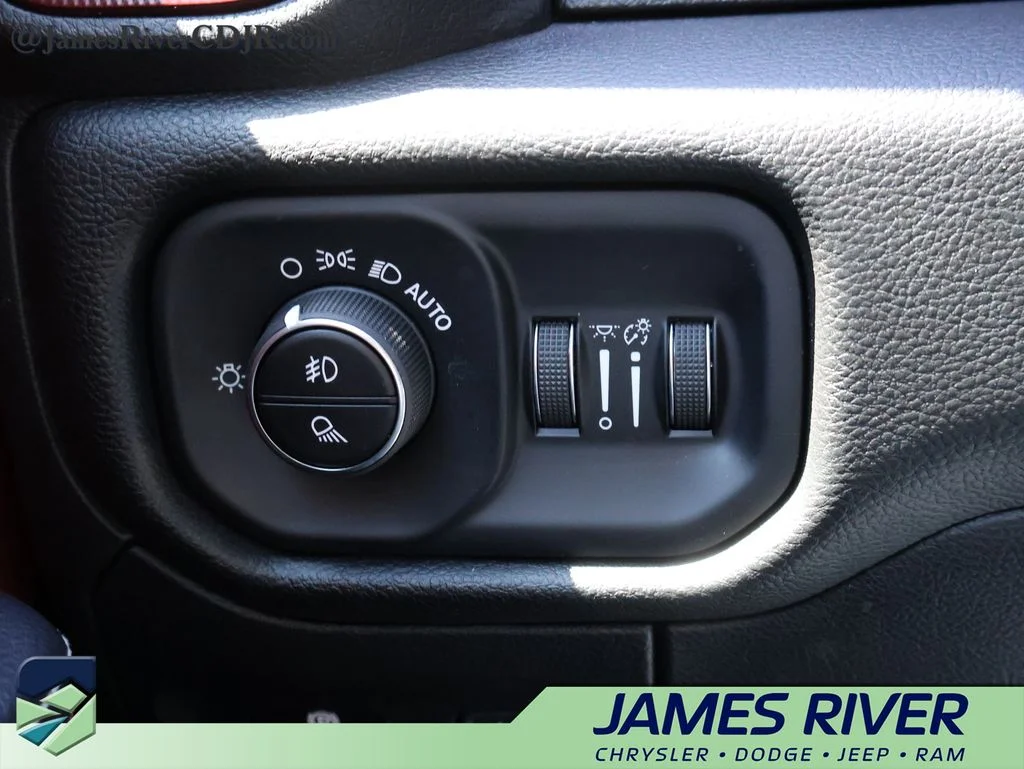 Used 2025 Silver Ram Rebel image 30
