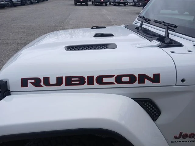 New 2026 Bright White Clear-Coat Exterior Paint Jeep Rubicon image 11