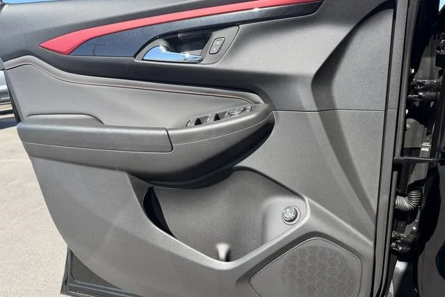 New 2026 Mosaic Black Metallic Chevrolet RS image 11