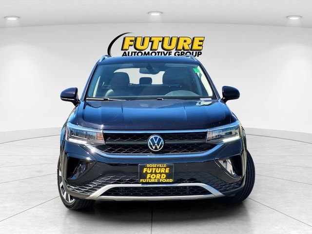 Used 2022 Black Volkswagen 1.5T SE image 2