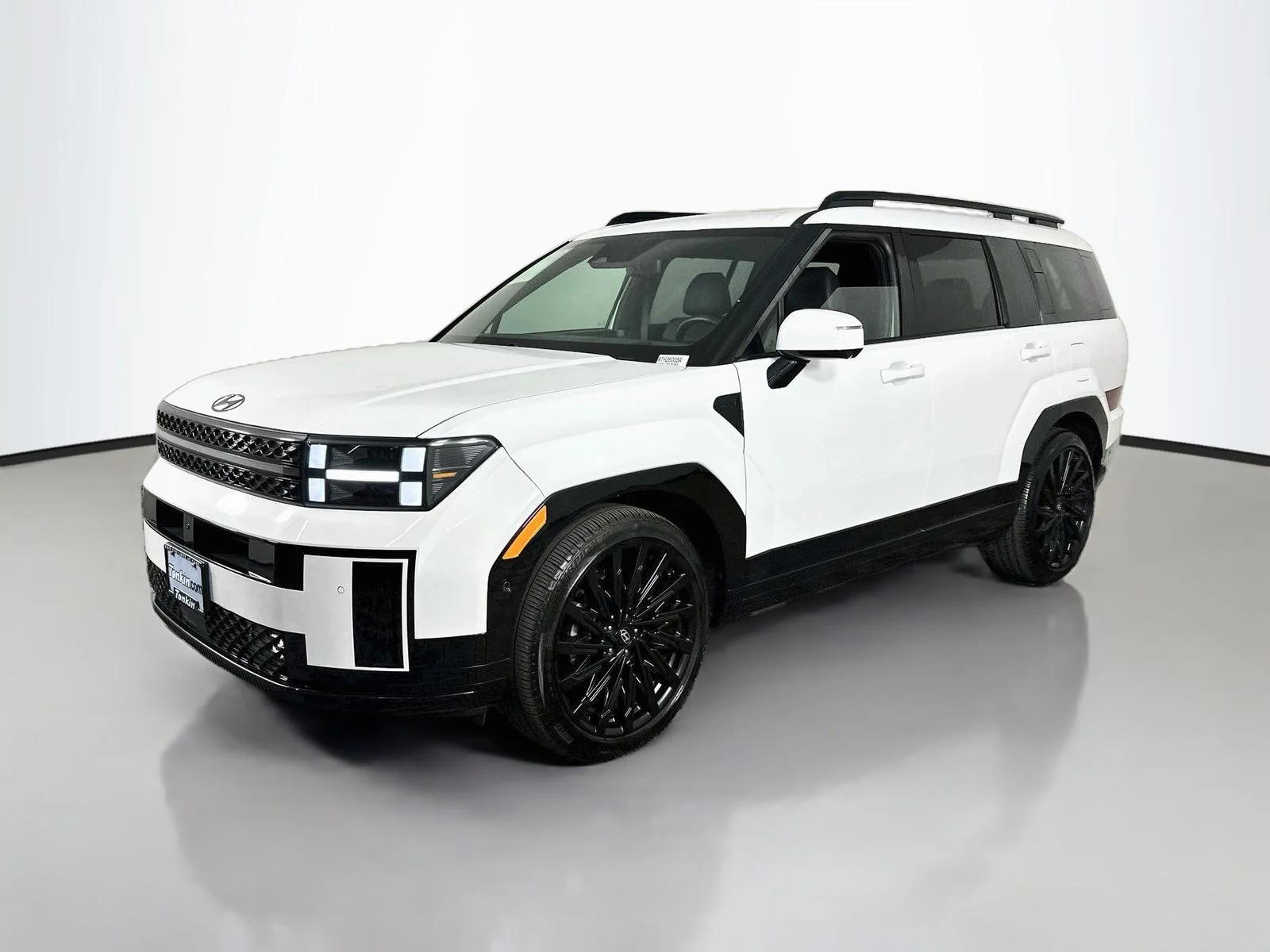 Used 2024 Serenity White Hyundai Calligraphy image 3