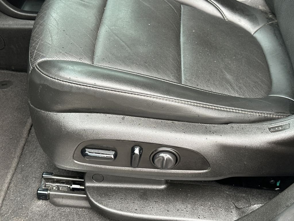 2021 GMC Acadia SLT - Photo 12