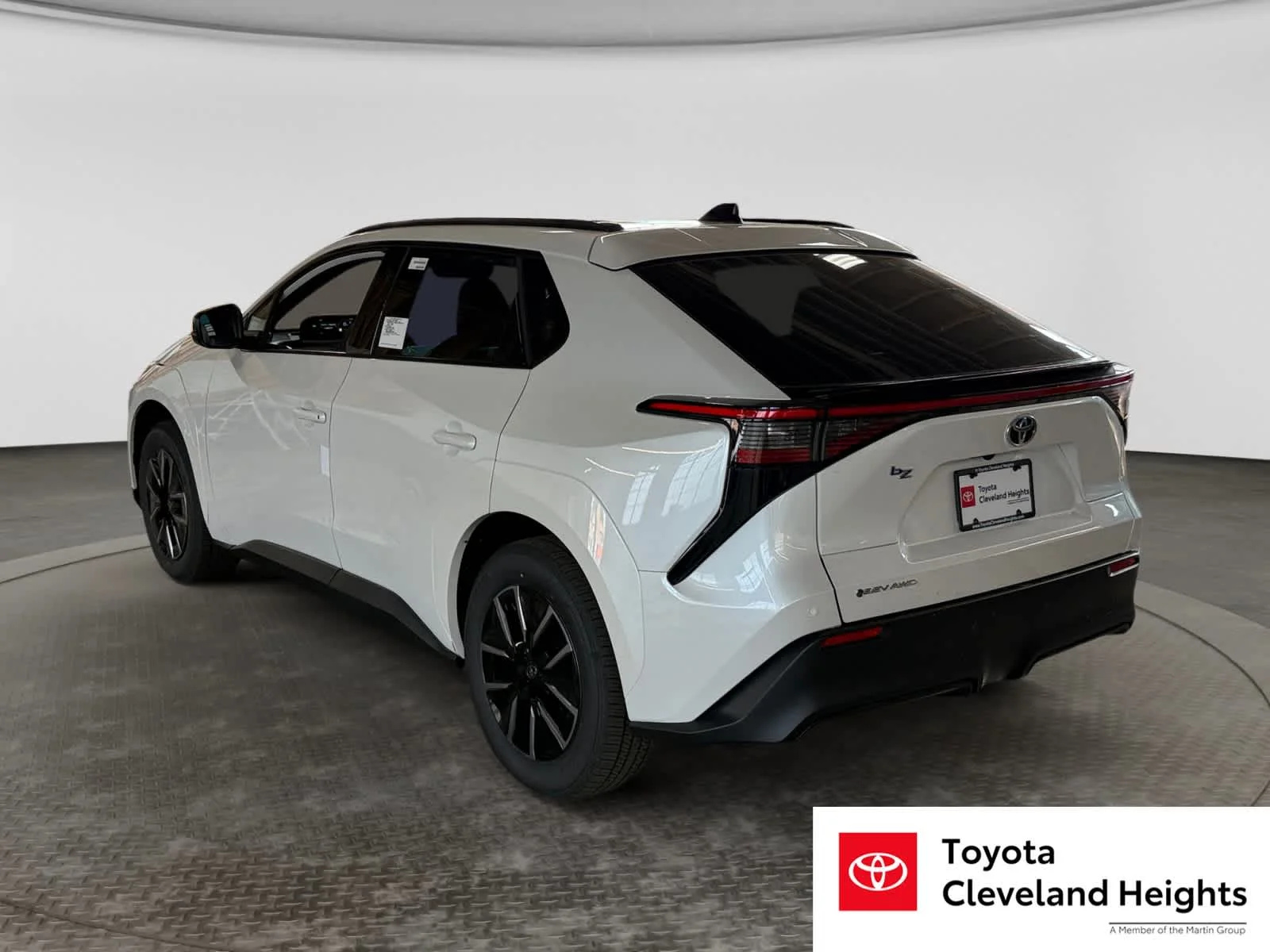 2026 Toyota bZ XLE - Photo 7