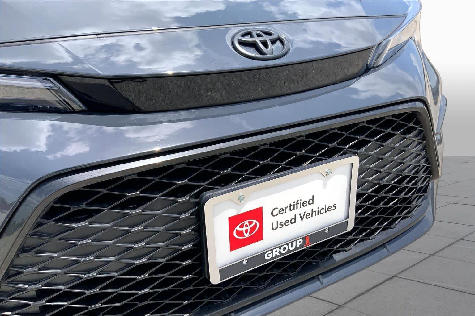 Used 2025 Underground Toyota SE image 29